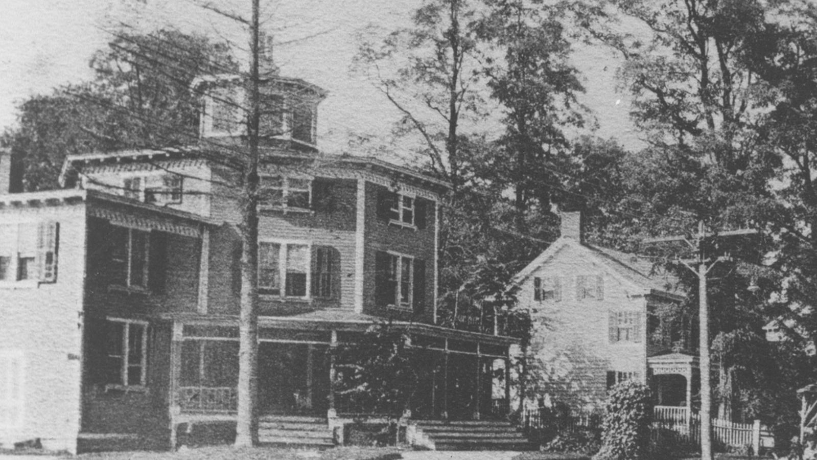 Photograph of Oyster Bay, Long Island circa 1906